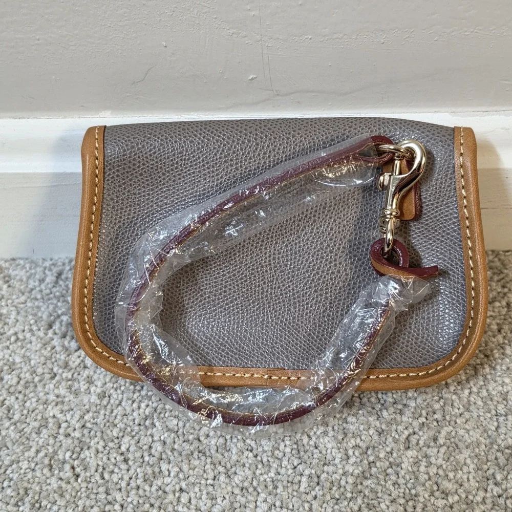 Dooney & Bourke Small Wristlet‎ Wallet Pouch Brow  Tan With Leather Trim New